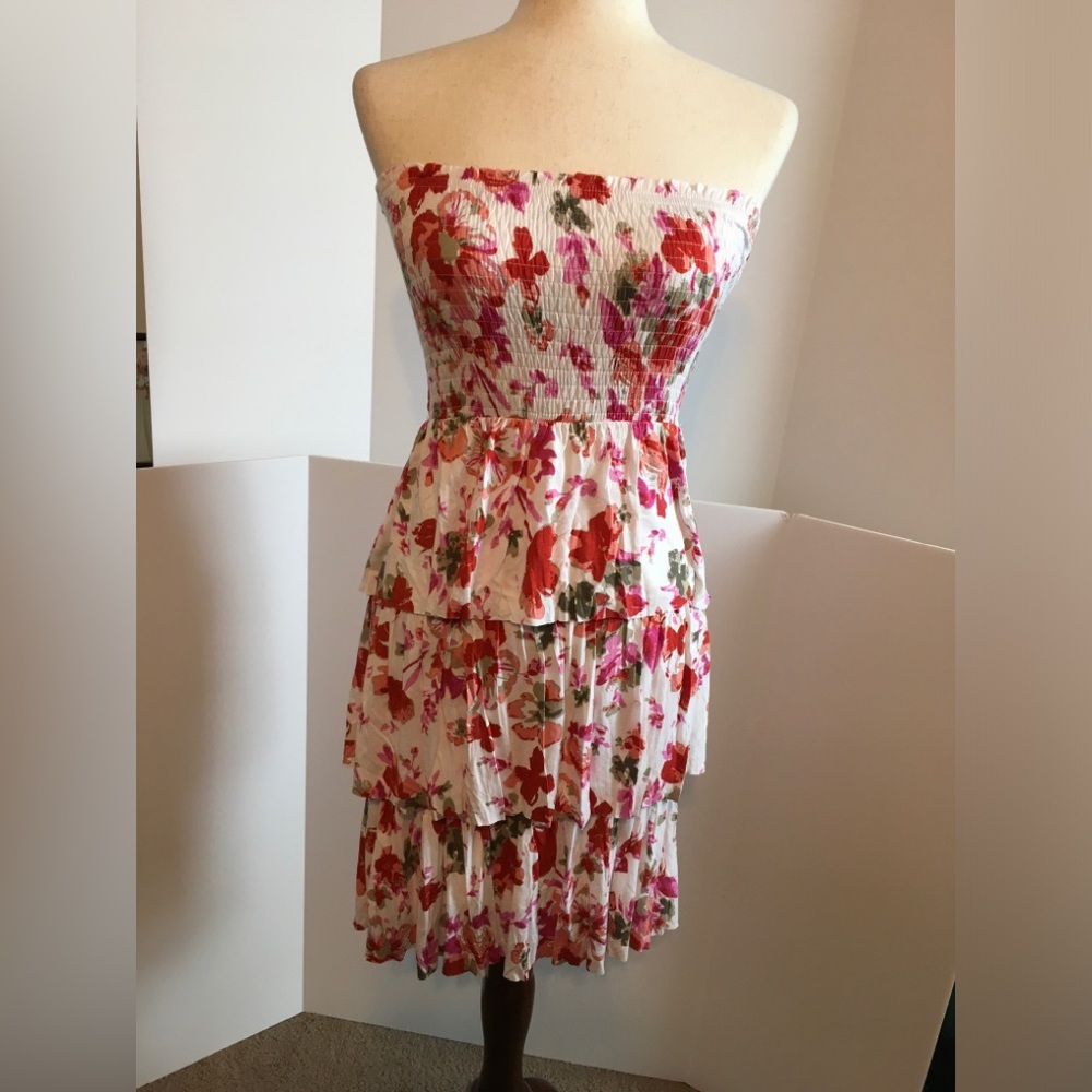 NWOT Lascana for Venus Strapless Floral Tiered Sundress in White and Red